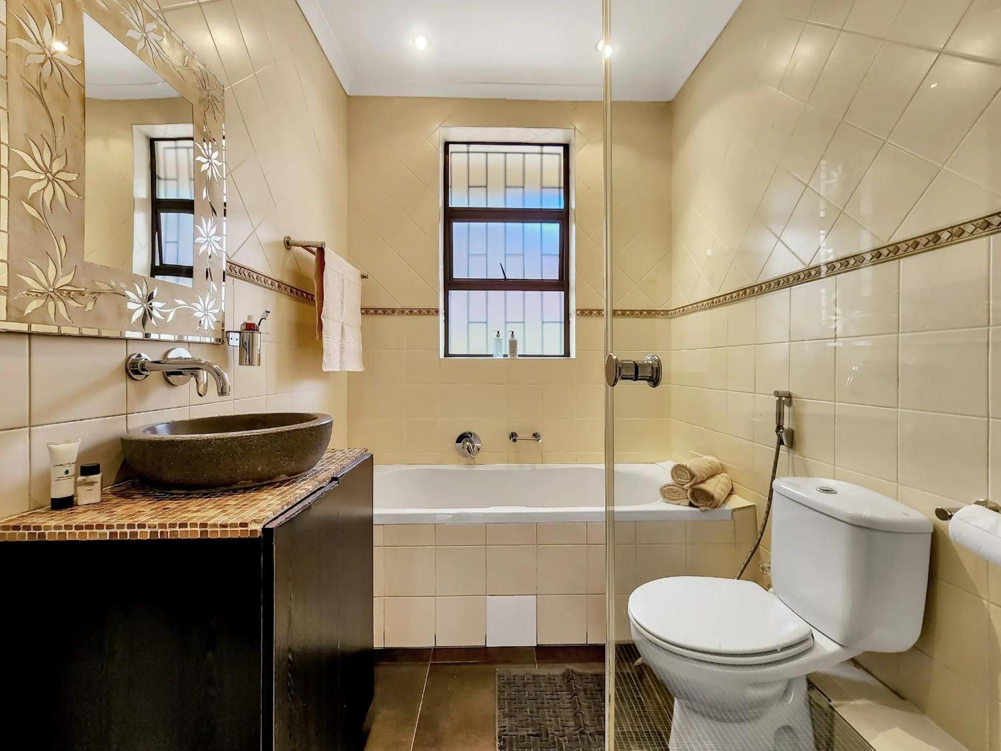 Apartment Sea Point Sanctuary